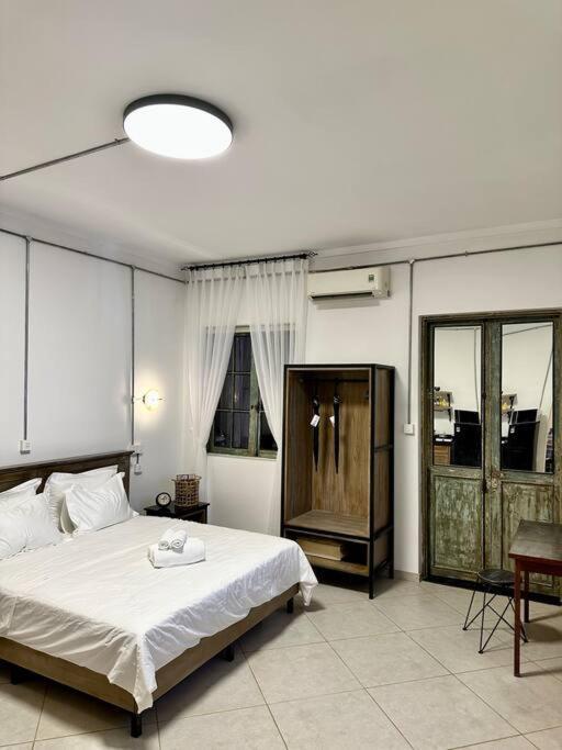 Le Bijou Chic In The Heart Of Saigon Charm With View Daire Ho Şi Min Dış mekan fotoğraf
