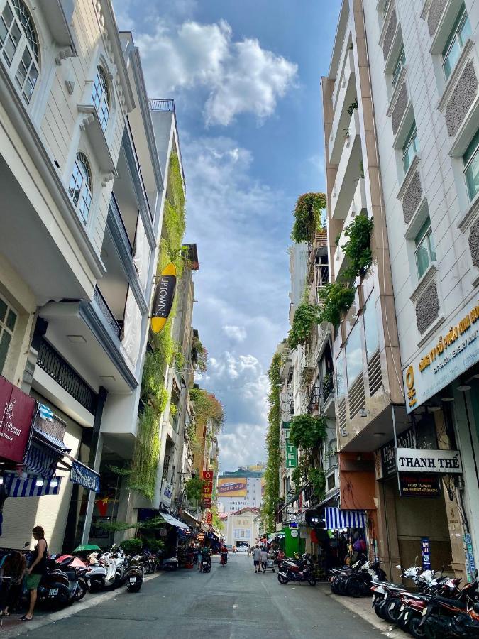 Le Bijou Chic In The Heart Of Saigon Charm With View Daire Ho Şi Min Dış mekan fotoğraf