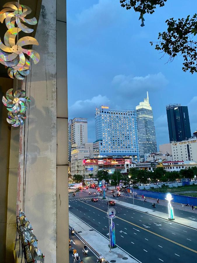 Le Bijou Chic In The Heart Of Saigon Charm With View Daire Ho Şi Min Dış mekan fotoğraf